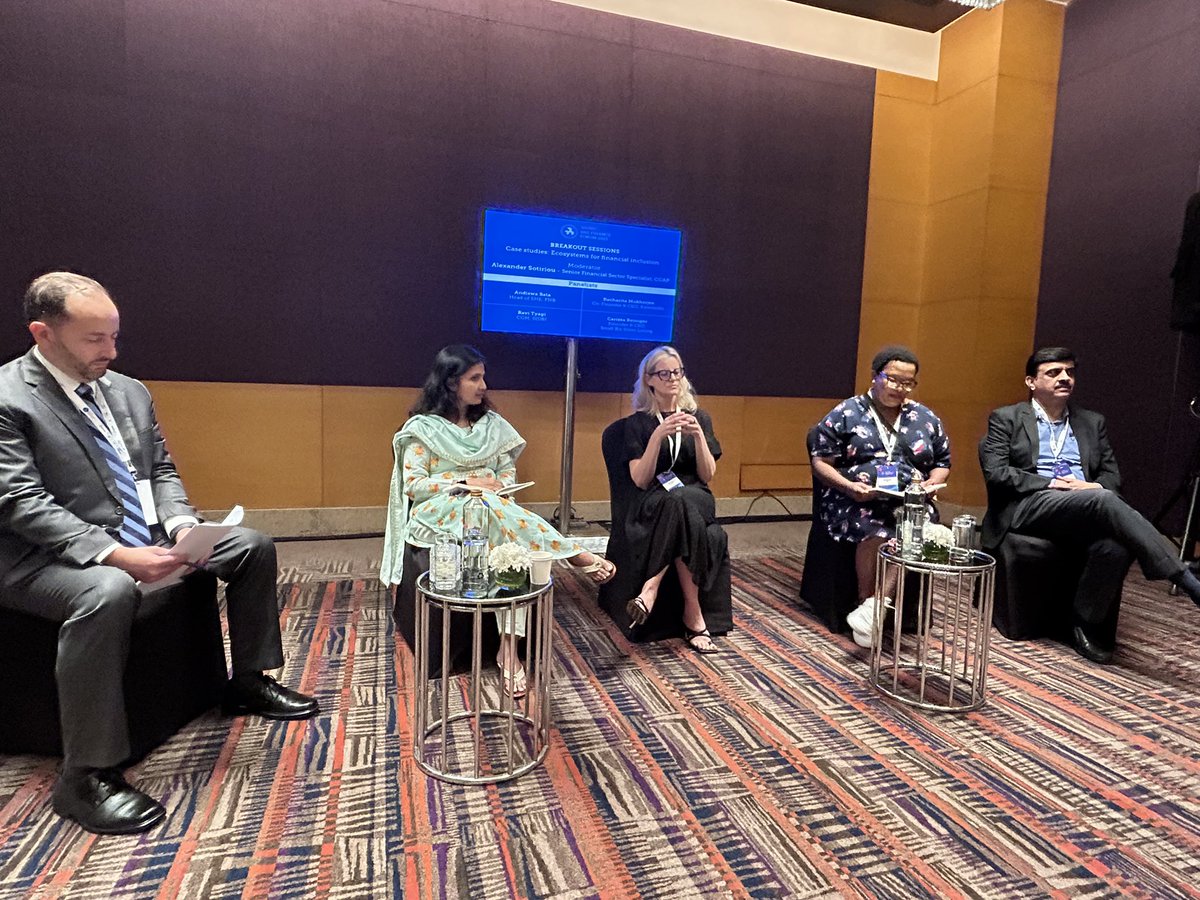 sidbiofficial's tweet photo. #SMEfinance ecosystem hosts exemplary case studies in India!
The breakout session for #GSMEFF2023 followed the panelist’s employed in different spheres of the #globe, and brought together by #fintech, diving deep into ease of #smallcredit through data interface! https://t.co/HBP0Fl3IQy