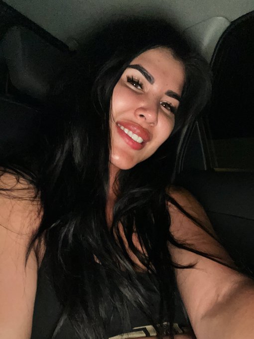 Whats up :) https://t.co/b7TzVBOSxi