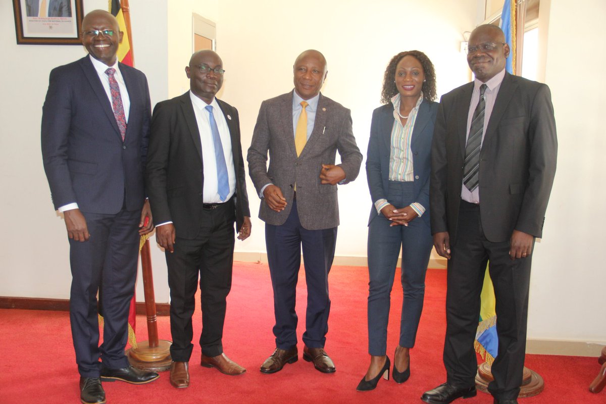 KabbyangaB's tweet photo. Today, I was provided with an update on the UTel Strategic Plan by COO @MaggieLutwama &amp; Board Chair for Strategy  @TomSekatwe, along with a team of consultants from JSR. They informed me about the progress at UTel &amp;  their strategies for revitalizing the telecommunications giant. https://t.co/vK2UMqNA0W