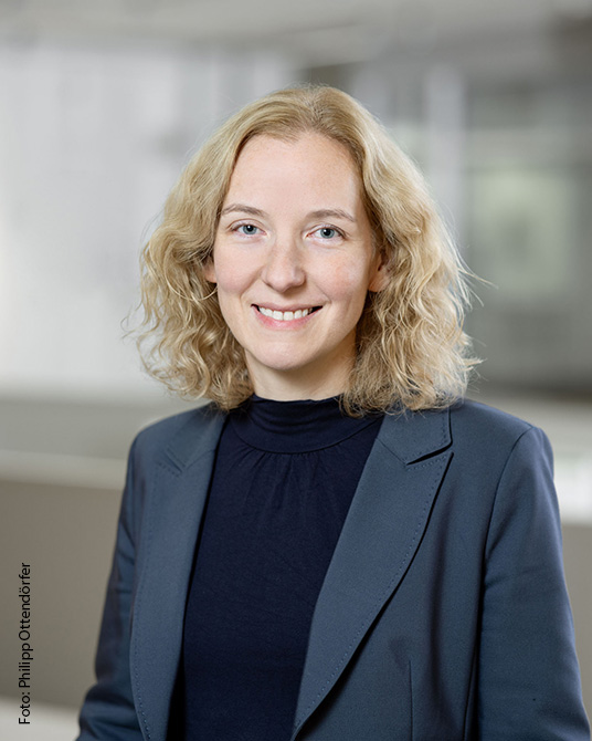 unibielefeld's tweet image. Prof‘in Dr. Christiane Fuchs arbeitet stark #interdisziplinär an der Schnittstelle von #Mathematik, #Informatik und konkreten #Anwendungen. Sie forscht etwa an Empfehlungen für passende #Antibiotika. aktuell.uni-bielefeld.de/2023/09/13/die…