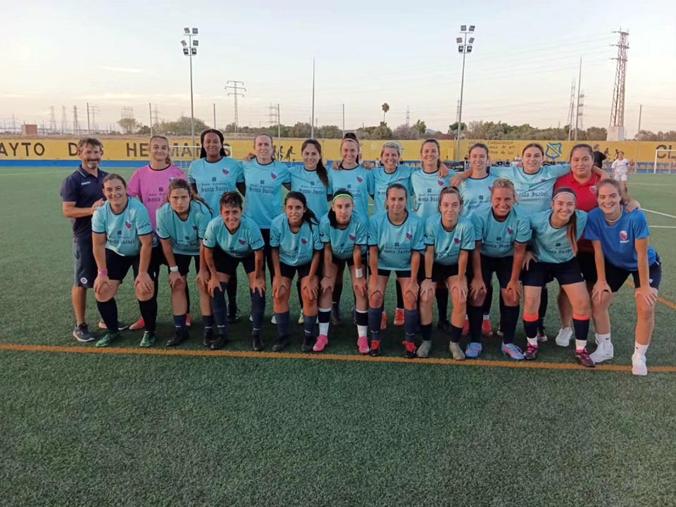 🎉 ¡El C.F. Femenino Ciudad de Dos Hermanas estrena casa! 🏟️ Ahora jugarán y  entrenarán en el Estadio Municipal Manuel Utrilla. ¡Vamos equipo! 💪🏽⚽

ℹ doshermanas.net/el-cff-ciudad-…

#DeportesDosHermanas #DosHermanas #DosHermanasJuegaLimpio