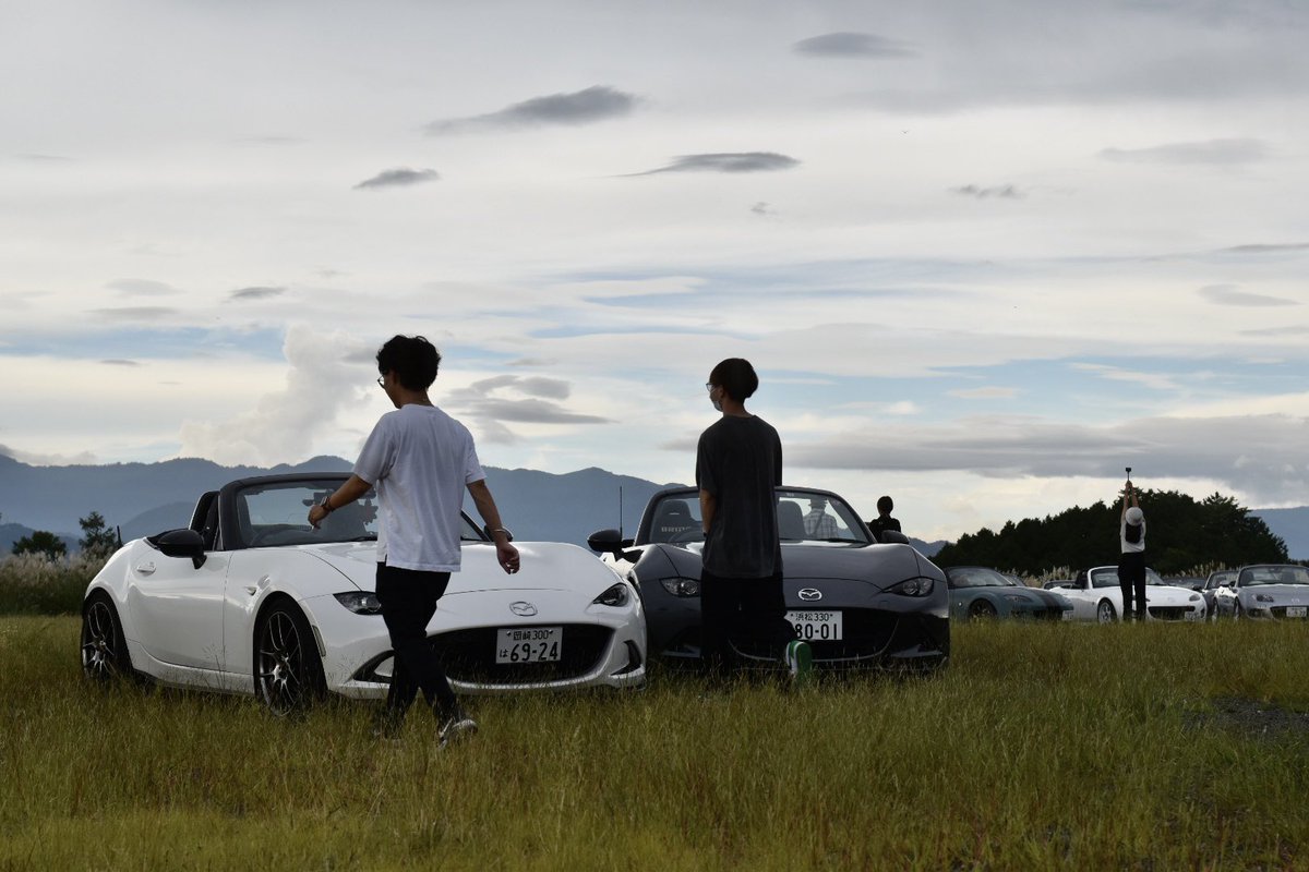 なんかこの写真ずっと見てたら自分の車に立ちションしようとしてるようにしか見えなくなってきた