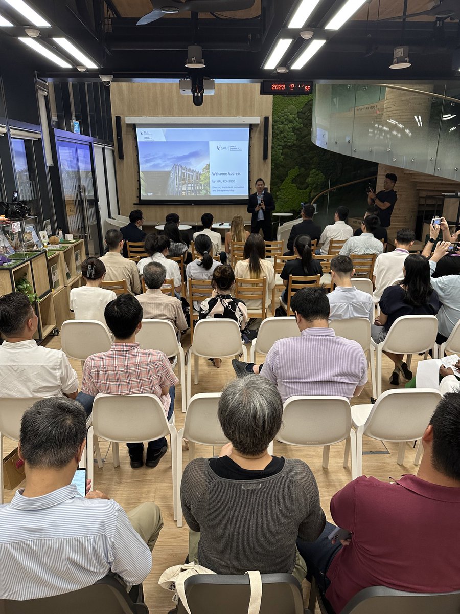 drostontang's tweet image. An entrepreneurial evening at @sgSMU with #neoBay and #XNode 

• Business localisation 
• Internationalisation
• New business environments  

#Shanghai #Shenzhen #China #ChinaSingaporeInnovationLaunchpad