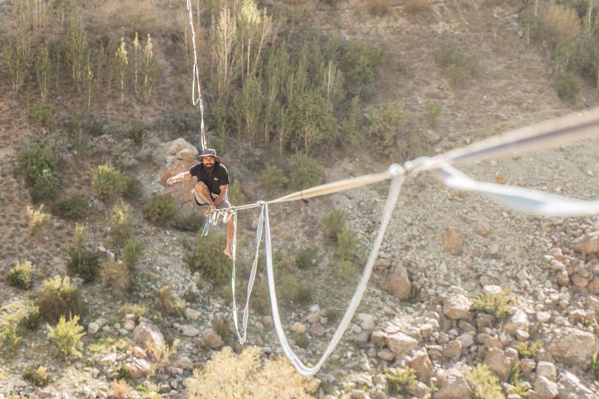 adventurush's tweet photo. If we had the anywhere door, we’d go back to the Suru Fest.🔥
#MahindraAdventurush #ExperienceTheImpossible #SuruFest #kayaking #RockClimbing #SuruValley #lehladakh #MountainBiking #Highlining #Bouldering https://t.co/QYdXGMVWng