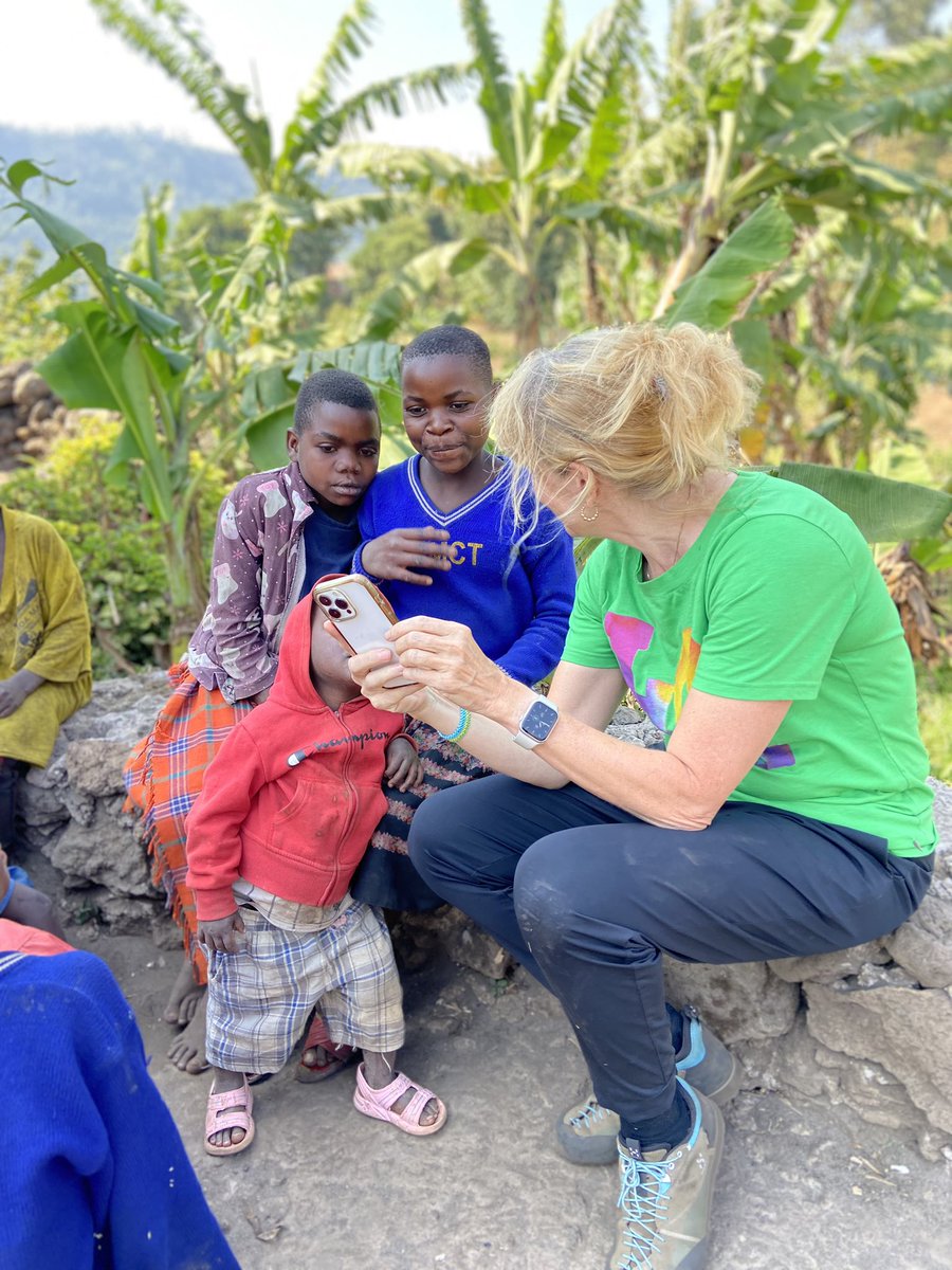 pfc_partners's tweet photo. Picture- Perfect!😊🎀

Visiting the Batwa people was an eye opening experience to interact with a beautiful community with a rich history. 🛖

Come to embrace and learn about indigenous African cultures that have shaped history and generations.✨

Volunteer with us today.🌍 https://t.co/YcRS6LTlPA