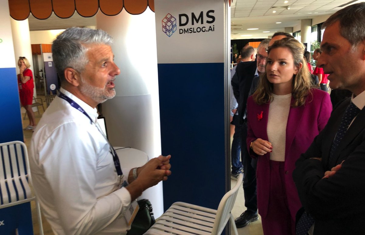 Gometmedia's tweet photo. [En ce moment] @RodolpheSaade de @cmacgm visite les stands du village des exposants du #grandbain d' @AMFrenchTech #Marseille https://t.co/vcWSc7WWQF