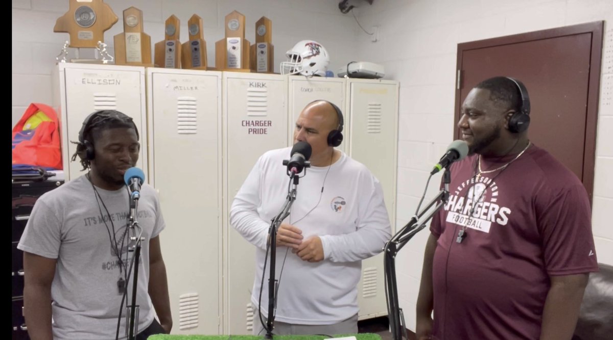 cleats2whistle's tweet photo. https://t.co/2Zq4hWeuWI 👈🏻 Yesterday I had a Great Podcast With Montriez Kirk & Sadontae Miller❗️The Guys behind the Scenes Doing Great Work for ! @football_jtown & @CoachDEllison27 So come and meet these young coaches and hear their story #BuildingCommunityAwareness #EPISODE55 https://t.co/VeYWs3ttlJ