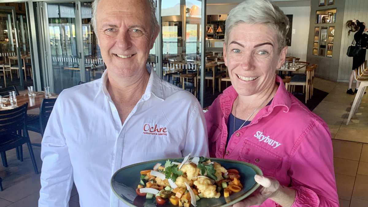 Th3Express's tweet image. CHEFS and waitstaff at participating Cairns restaurants are preparing to plate up delicious, nutritious red papaya recipes during the inaugural Papaya Week (11-17 September). theexpressnewspaper.com.au/special-papaya…