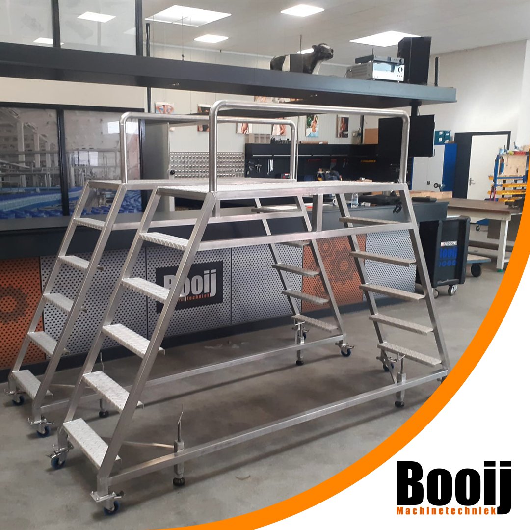 De afgelopen tijd hebben we niet stilgezeten! 💪 

Trap op Trap af 🪜 😉 

Deze bordessen hebben we gemaakt voor één van onze klanten. 

#productie #techniek #welding #booij