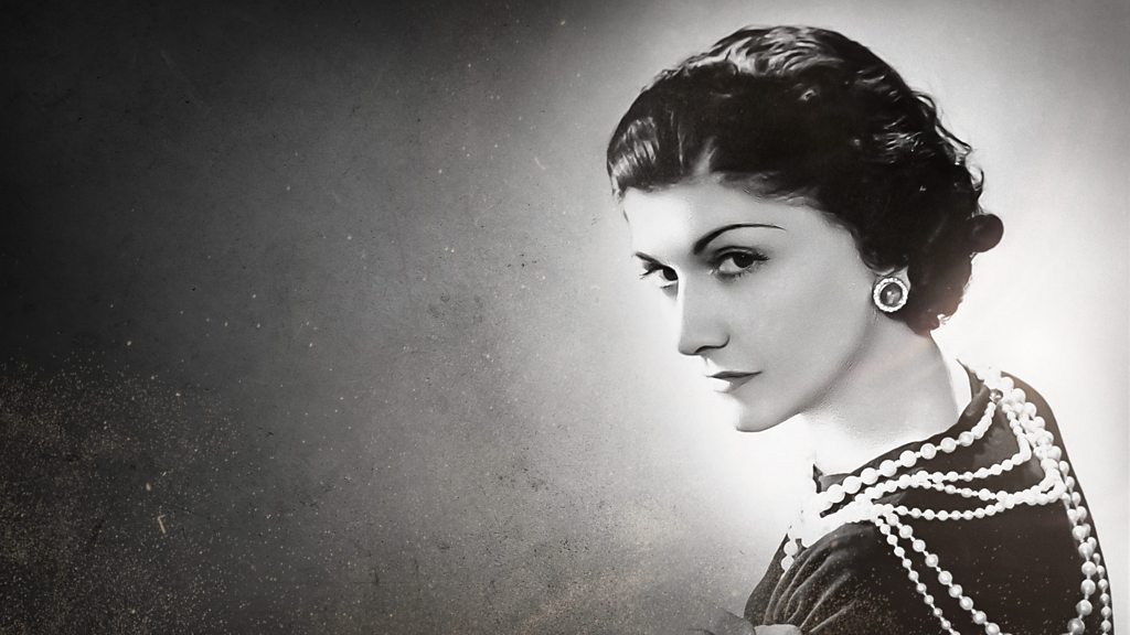 freesat_tv's tweet photo. 👗 Fashionistas, mark your calendars! 👠 Get ready to explore the fascinating world of Coco Chanel. 📽️ "Coco Chanel Unbuttoned" is a documentary that unveils the iconic designer's legacy and will air on Friday at 9pm on BBC Two 💃✨ #CocoChanelUnbuttoned #FashionIcon #BBCTwo https://t.co/OpVuCh4mMG