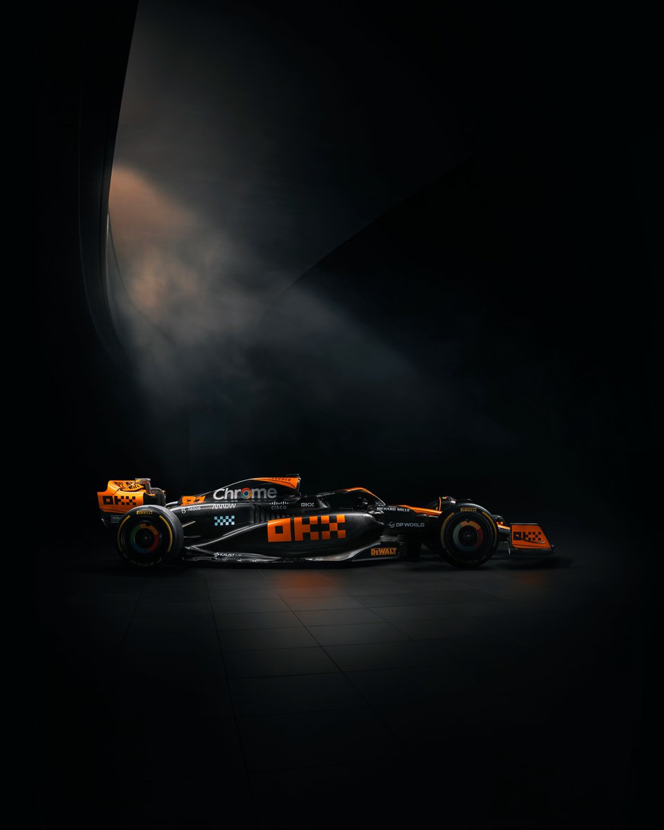 McLarenF1's tweet photo. For Singapore and Japan, the MCL60 has switched to #StealthMode! 🖤 https://t.co/lpZGo8RjjO