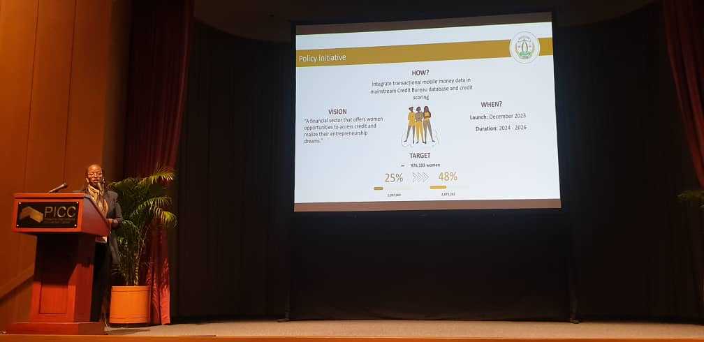 CentralBankRw's tweet photo. Congratulations to the @CentralBankRw team led by @valens_kimenyi and @leaur_ that graduated as part of the 2023 Women’s World Banking Leadership and Diversity Program for Regulators
#afiGPF
#afiGlobal
#FinancialInclusion
#InclusiveFinance
#LeaveNoOneBehind (2/2) https://t.co/e1ScqdRni6