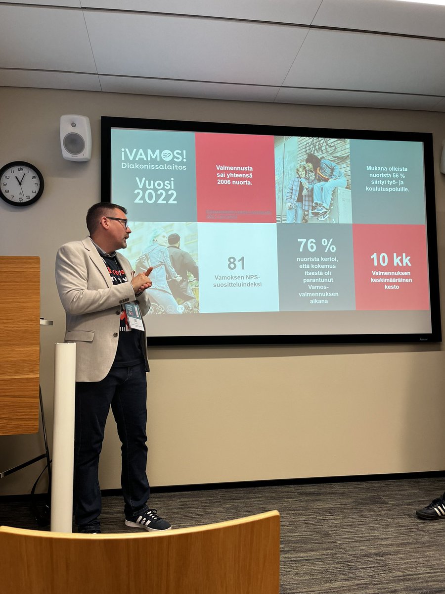 Työn ja koulutuksen ulkopuolella olevia nuoria tukeva <a href="/vamosnuoret/">vamosnuoret</a> -palvelumme viettää 15-vuotisjuhlavuottaan ❤️ Diakonissalaitoksen kumppanuusjohtaja <a href="/vesasarmia/">Vesa Sarmia</a> ja palvelualuejohtaja <a href="/leenamannonen/">Leena Mannonen</a> kertovat Vamoksesta <a href="/Kuntamarkkinat/">Kuntamarkkinat</a> tietoiskussa. #vamosnuoret #kuntamarkkinat