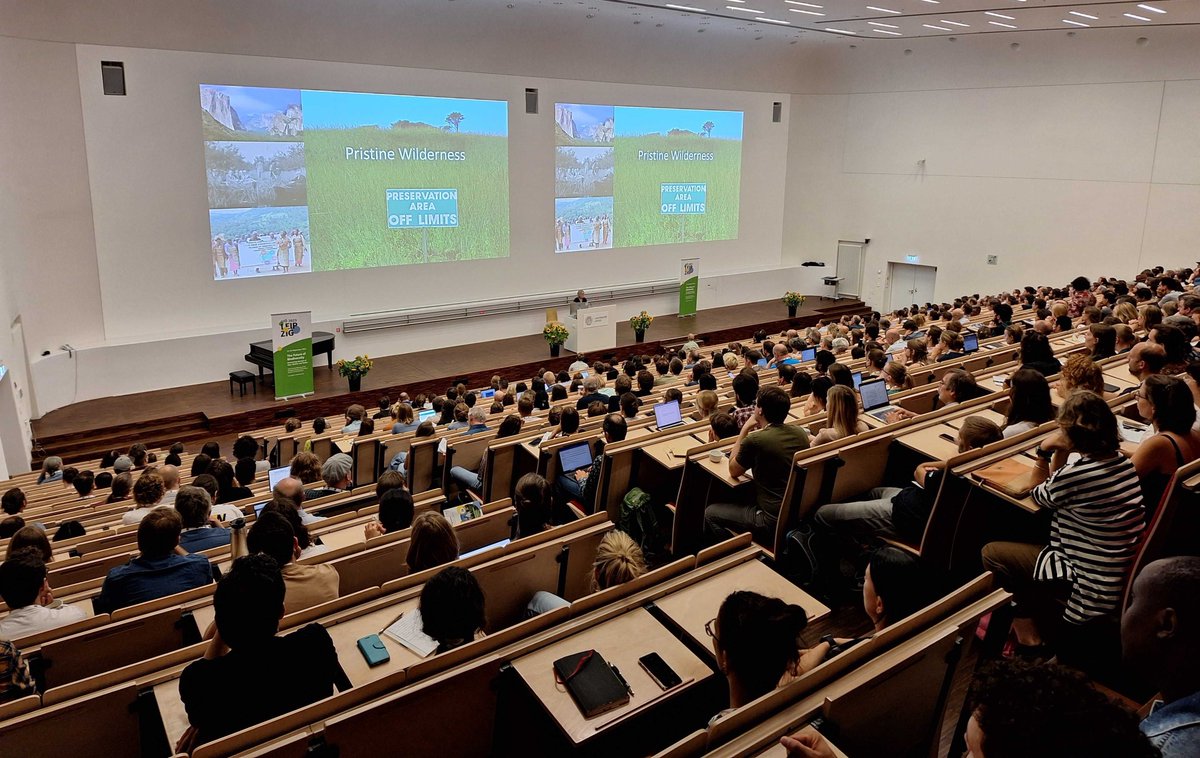 A #GFoe23 morning portion of food for thought from the key talk of @EstherTurnhout from @UTwente: 🗣️ 'We only need #conservation because we destroy #nature 🌿. If we stop destroying nature, we will not need the conservation.'🤔 #GfO2023