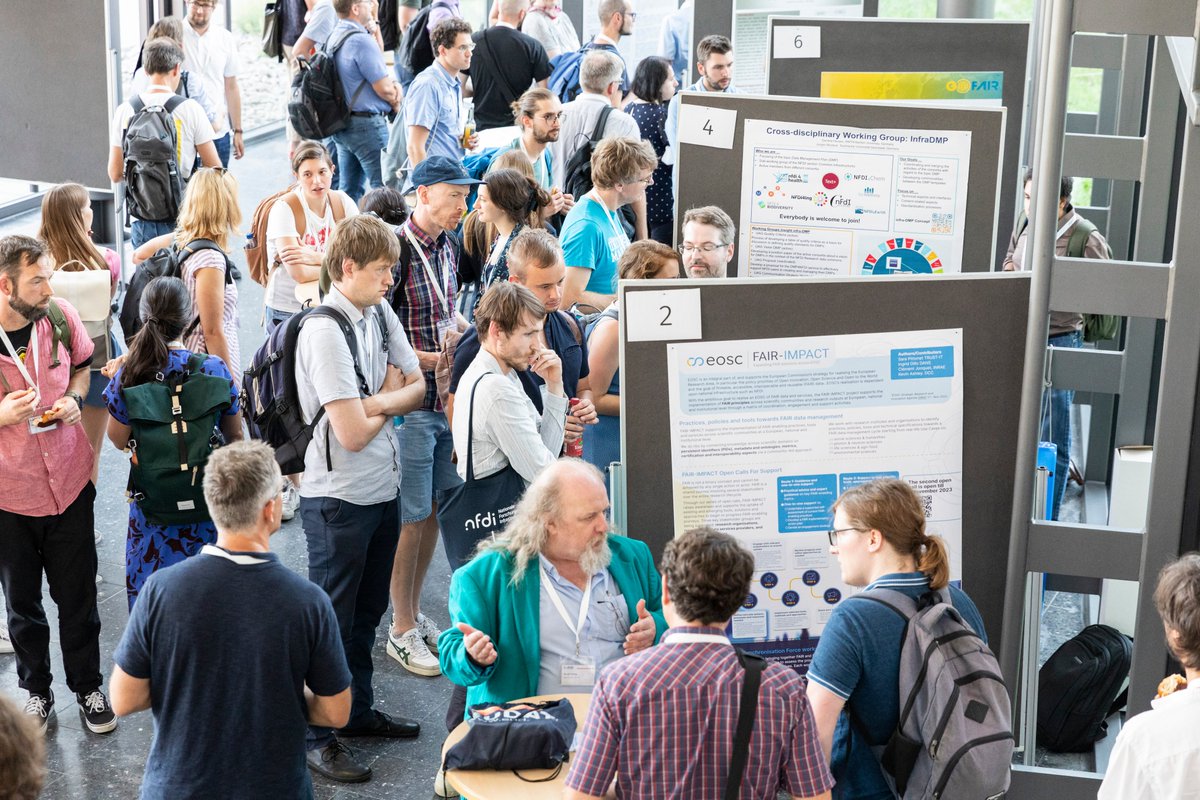 Our second #CoRDI2023 day starts with Poster Session II.
Here are some impressions of yesterday's first session.

ℹ️Poster overview: nfdi.de/cordi-2023-cal…