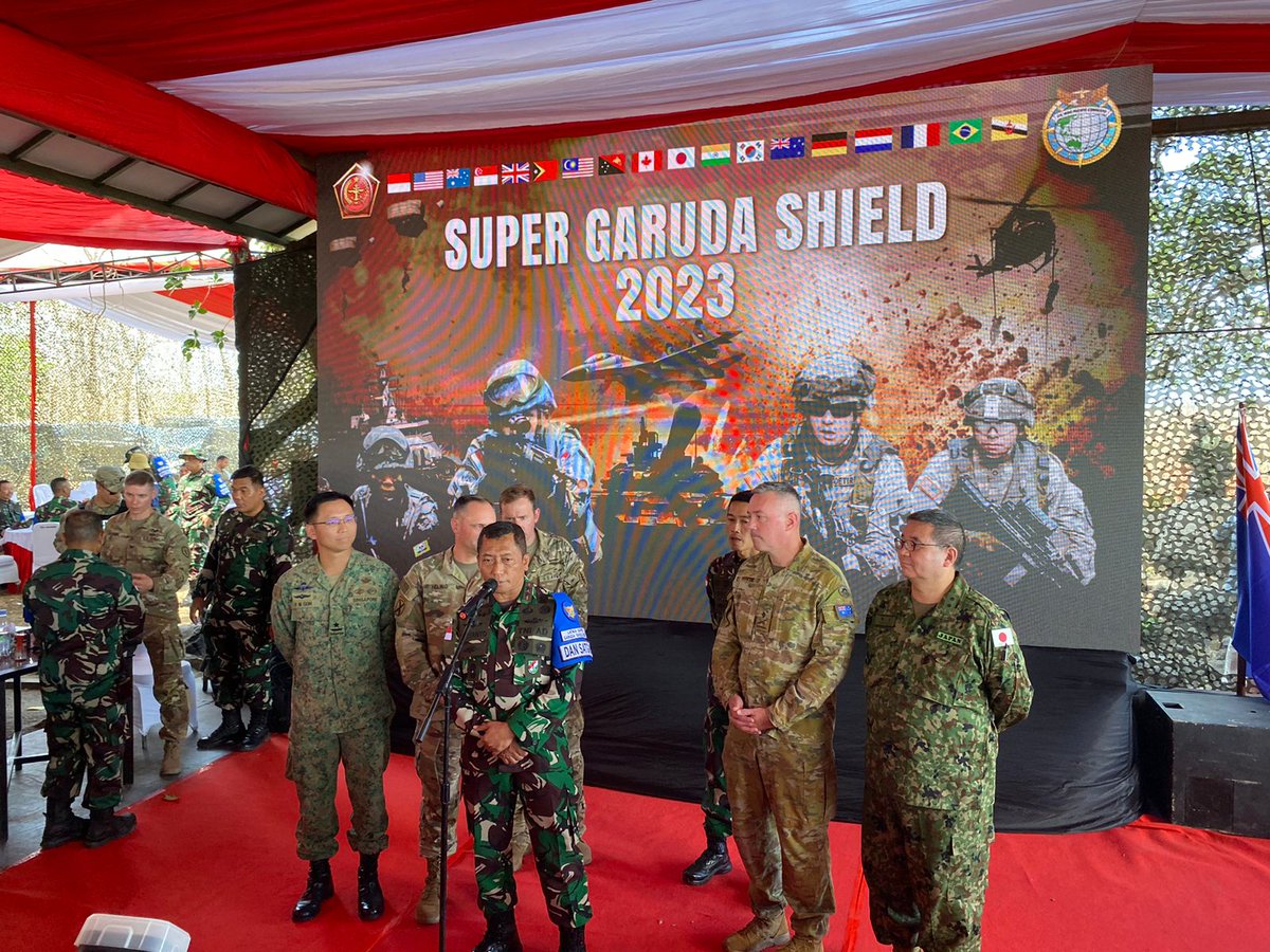 #SuperGarudaShield2023 mempertemukan mitra regional untuk membangun kepercayaan, persahabatan & interoperabilitas bagi kontribusi stabilitas di kawasan, memberikan kesempatan lebih lanjut u/ memperdalam hub. TNI & ADF sbg mitra & sahabat yg dibangun atas dasar saling menghormati.
