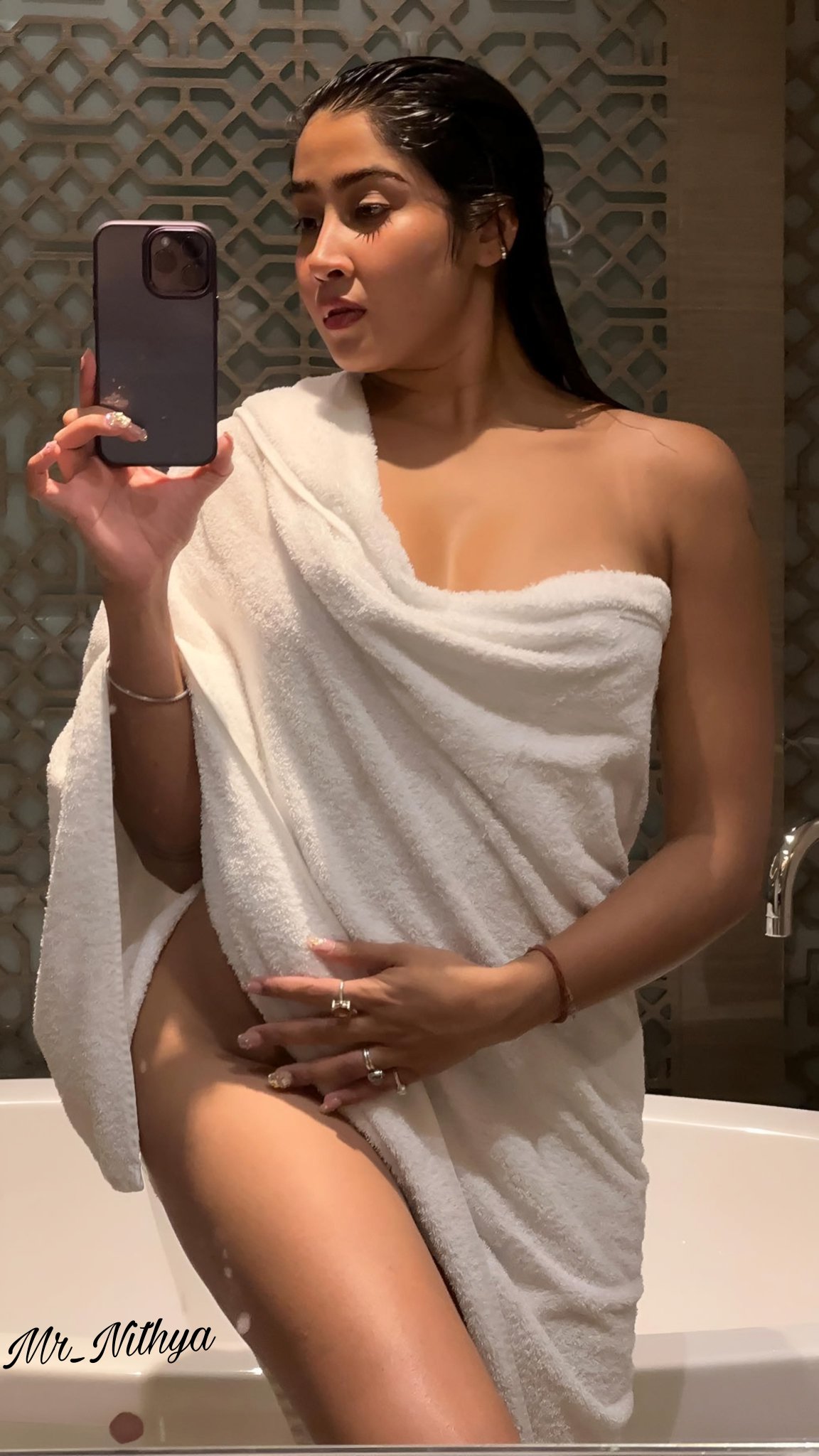 F55EDqKbcAA-eou?format=jpg&name=large