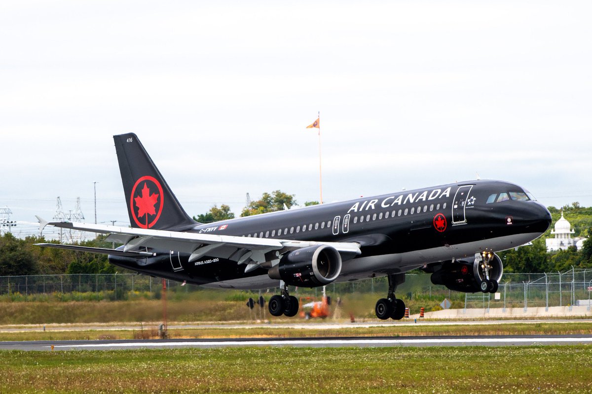 JPJets_Group's tweet photo. A twist on Air Canada Jetz aircraft livery which will have an all-black livery, making them instantly recognizable and feature a modernized upgraded cabin which will charter sports teams,musicians and more
@AirCanada #musicians #CanadaNews #Aircraft #jetz @AirCanadaJetz #sports https://t.co/tDHr7cwEcO