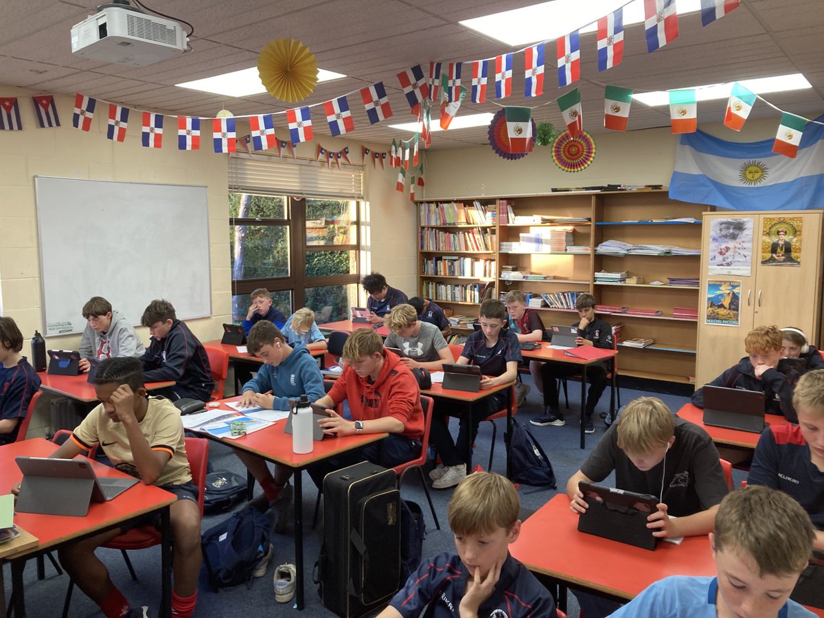 MerchiMiddleYrs's tweet image. ROGERSON: Kilts, pub quizzes, prep and toasties. Some photographs from a successful start to the term! #middleyears #respect #responsibility #kindess #achievement