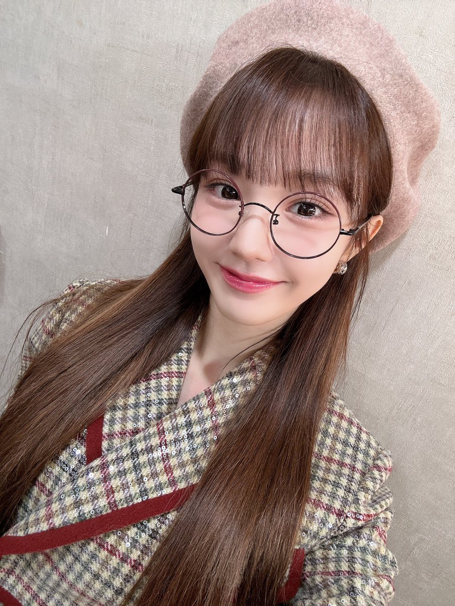 [🔔]
잠시 후 6시!
MBC M 쇼챔피언에 나나가 출연합니다.

다가온 가을도 나나와 함께 쇼챔피언🤎

#wooah #우아 #NANA #나나
#쇼챔피언