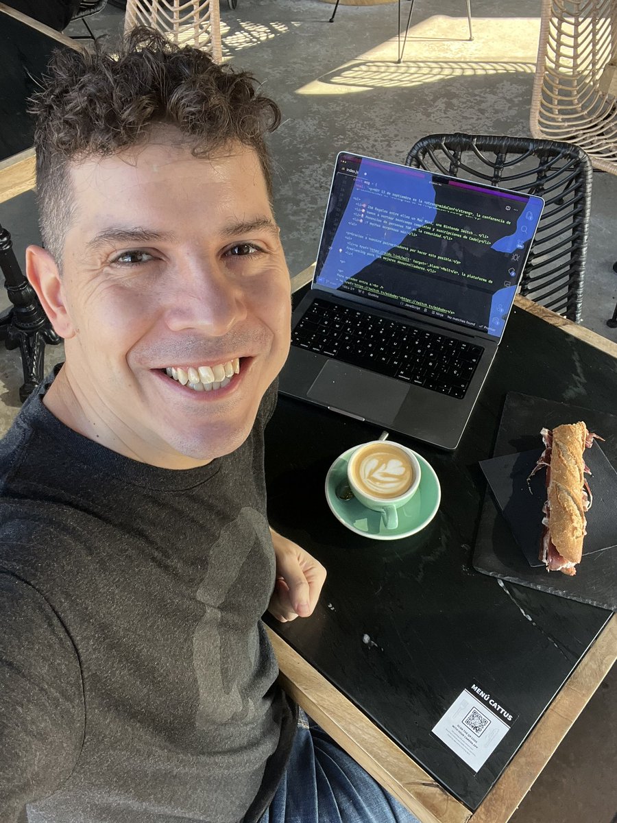 midudev's tweet photo. ¡Feliz Día de la Programación!

Gracias a los magos y magas detrás del teclado.
Por construir, innovar y soñar en binario.

Yo le debo tanto a la programación...
Por los viajes y personas increíbles que he conocido.

Y por hacer que me pueda ganar la vida con mi pasión.

En un mundo tejido por líneas de código...
¡Felicidades por aportar tu granito de arena!

Hoy celebramos el Día de la Programación.
No te pierdas la fiesta que vamos a tener después.