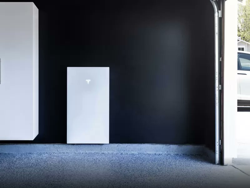 Ufficiale il Tesla Powerwall 3: la batteria di accumulo arriva ora a 11,5 kW di potenza auto.everyeye.it/notizie/uffici…