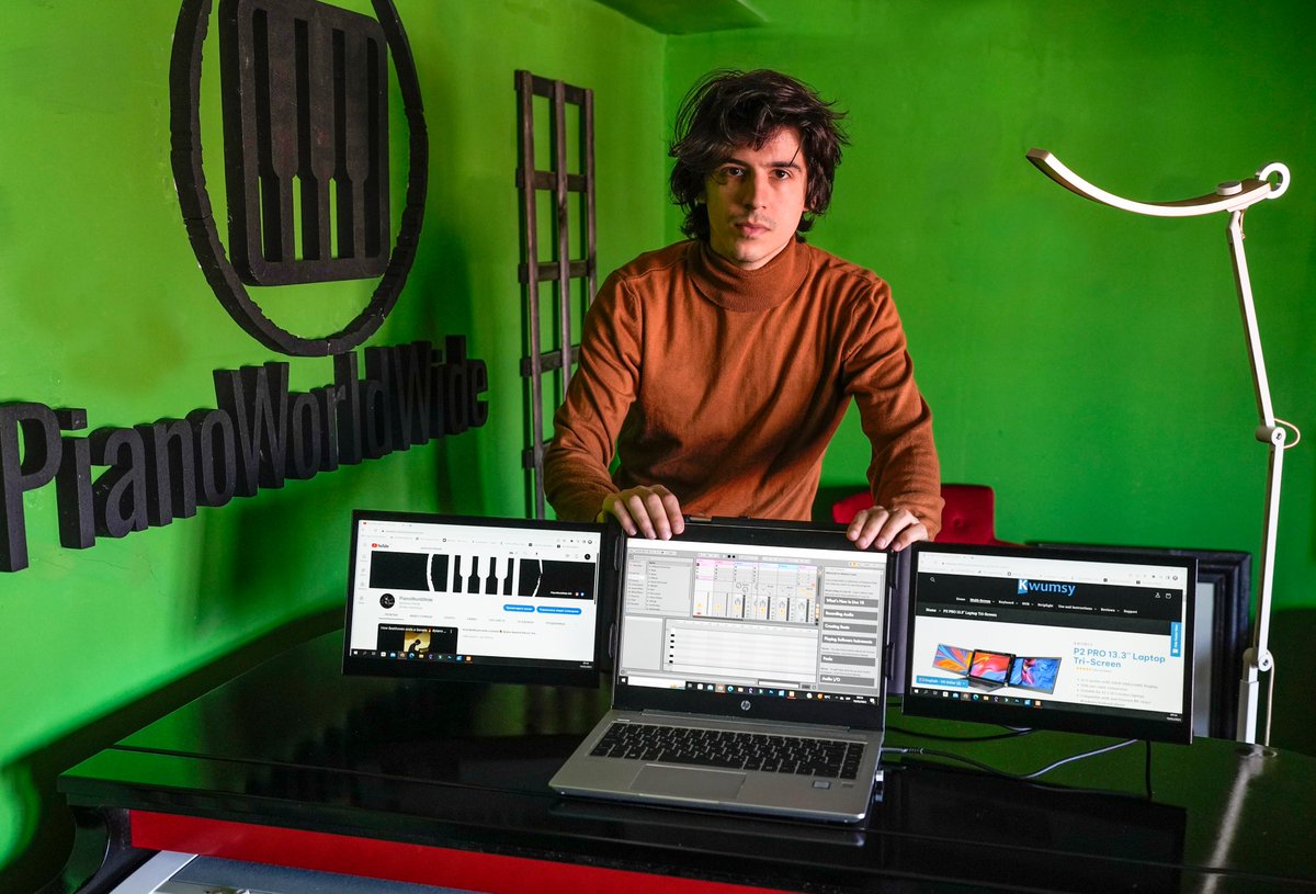 KwumsyOfficial's tweet photo. 𝐊𝐰𝐮𝐦𝐬𝐲 𝐏𝟐 𝐏𝐫𝐨 A Portable Triple Laptop Screen Full Of Possibilities. Easy to use triple laptop screen with a design that one cable powers three screens💚
https://t.co/8TuA2uUWgM

📸: @pianoworldwide #Kwumsy #Screen https://t.co/bPTFijT3xt