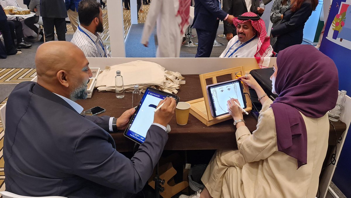 Behind the scenes at our booth at the @IDC CIO Summit 2023, the live caricature is an absolute hit. Come drop by and get one for yourself!

#Cloud4C #LiveCaricature #TechSummit
@IDC #IDCSAUDICIO #CIOsummit