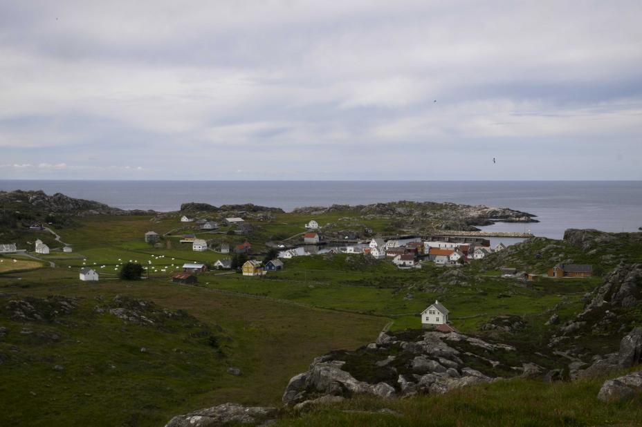 SMÅ ØYSAMFUNN PÅ TOPP I VALGDELTAKELSEN: Hele 90,4 prosent av de stemmeberettigede møtte opp for å velge kommunestyret i Utsira, Norges minste kommune med færre enn 200 innbyggere. LES MER: (RADIO HAUGALAND) dlvr.it/Sw22cq