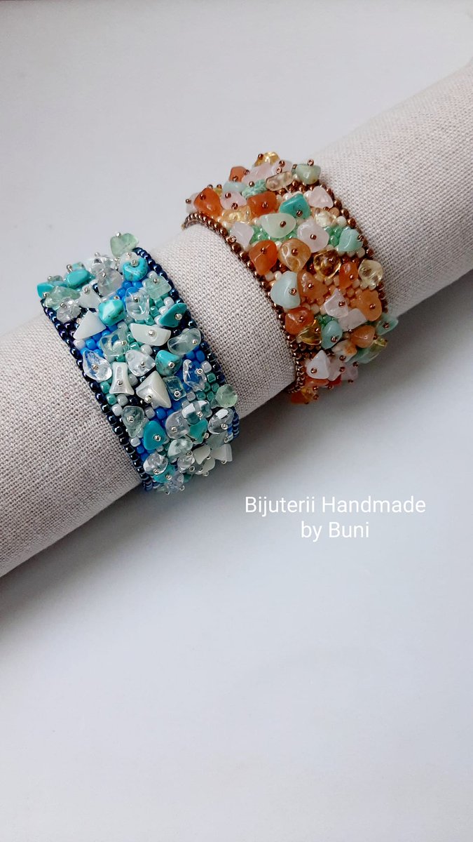 🍂 New tutorial alert! Learn how to create a two-layer bracelet: a peyote base adorned with a layer of semiprecious stone chips. Dive into the crafting process with my latest tutorial. youtu.be/blUxqfU1OkY?si… 👉👉👉 #HandmadeByBuni #JewelryTutorial #BeadedBracelet #Bracelet