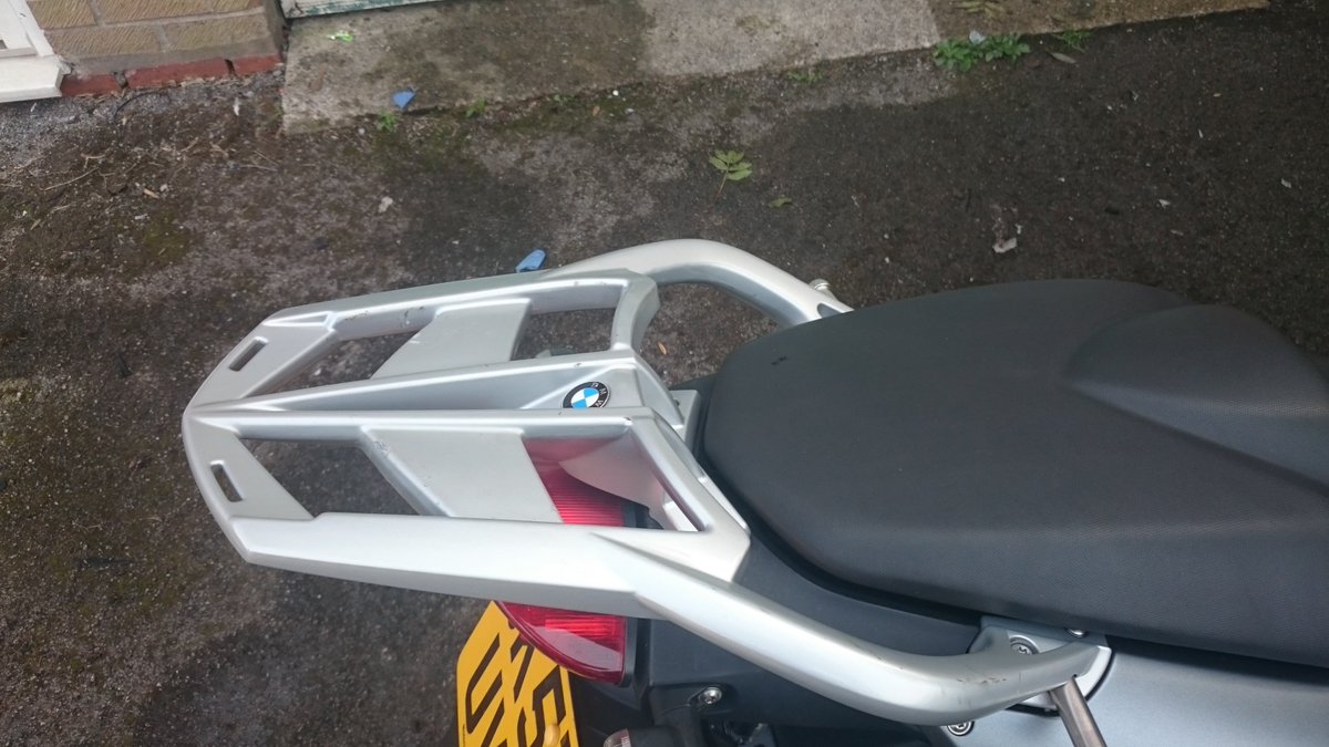 Trailer1one's tweet photo. BMW 2008 F800ST panels removed. Motorcycle has a computer ABS and heated grips, new drive belt https://t.co/Ogr57Xa5yz