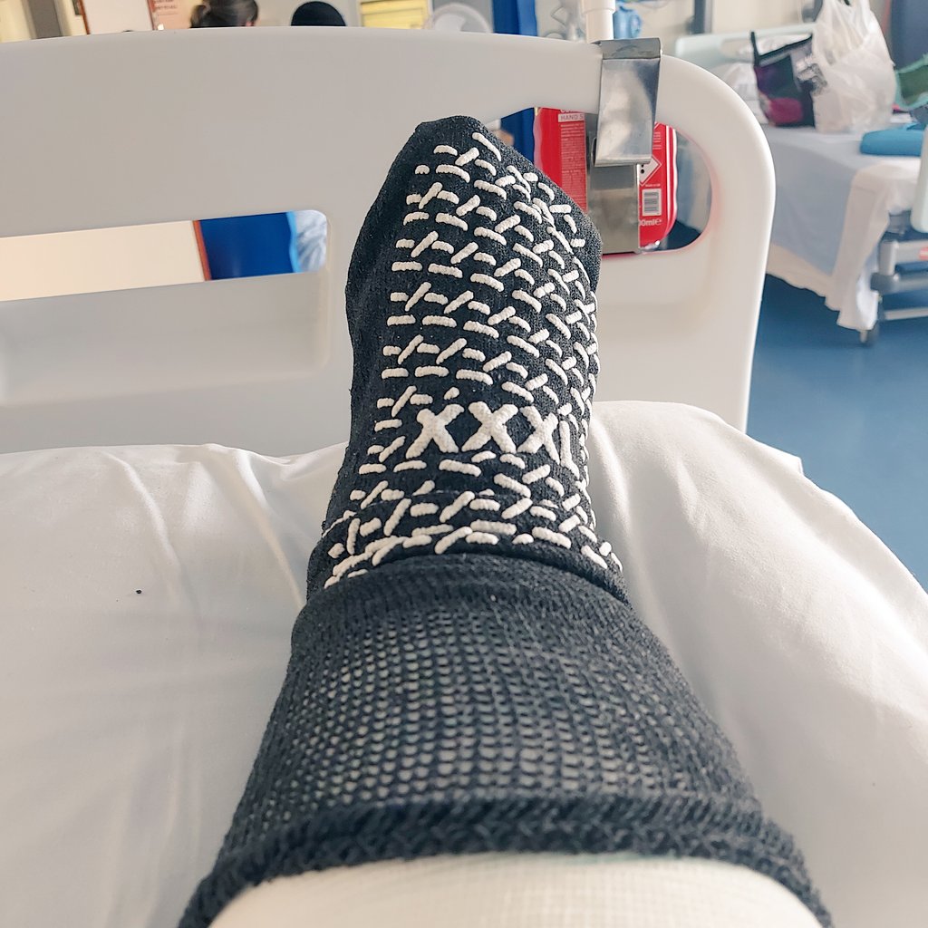 Lou Gallie tweet media