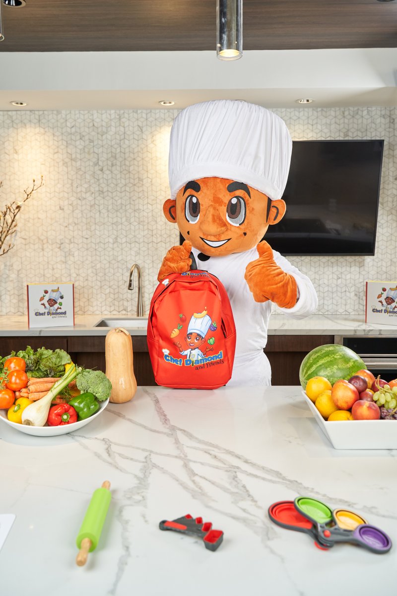 We want to cook with you! Schedule a private event for a group of kids, teens, adults or elders and we'll see you inside the kitchen.

Visit ChefDiamondandFriends.com 

#ChefDiamondandFriends #CookingClubForKids #ChefDiamond