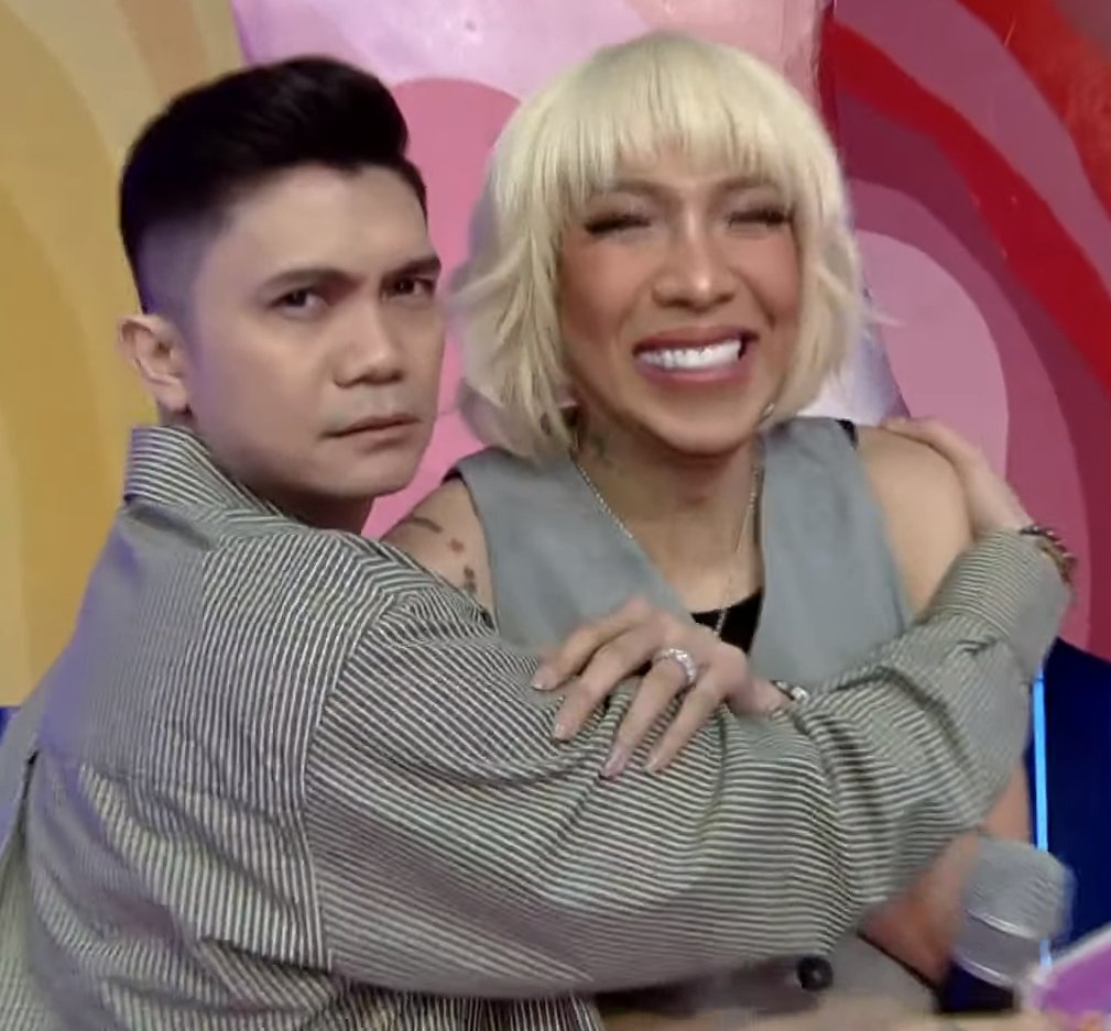 Kt_vhce's tweet photo. I'm living for their hug moments😭🫶

#Vhoice
#ShowtimeRampaSaya https://t.co/zV34FC8JfQ