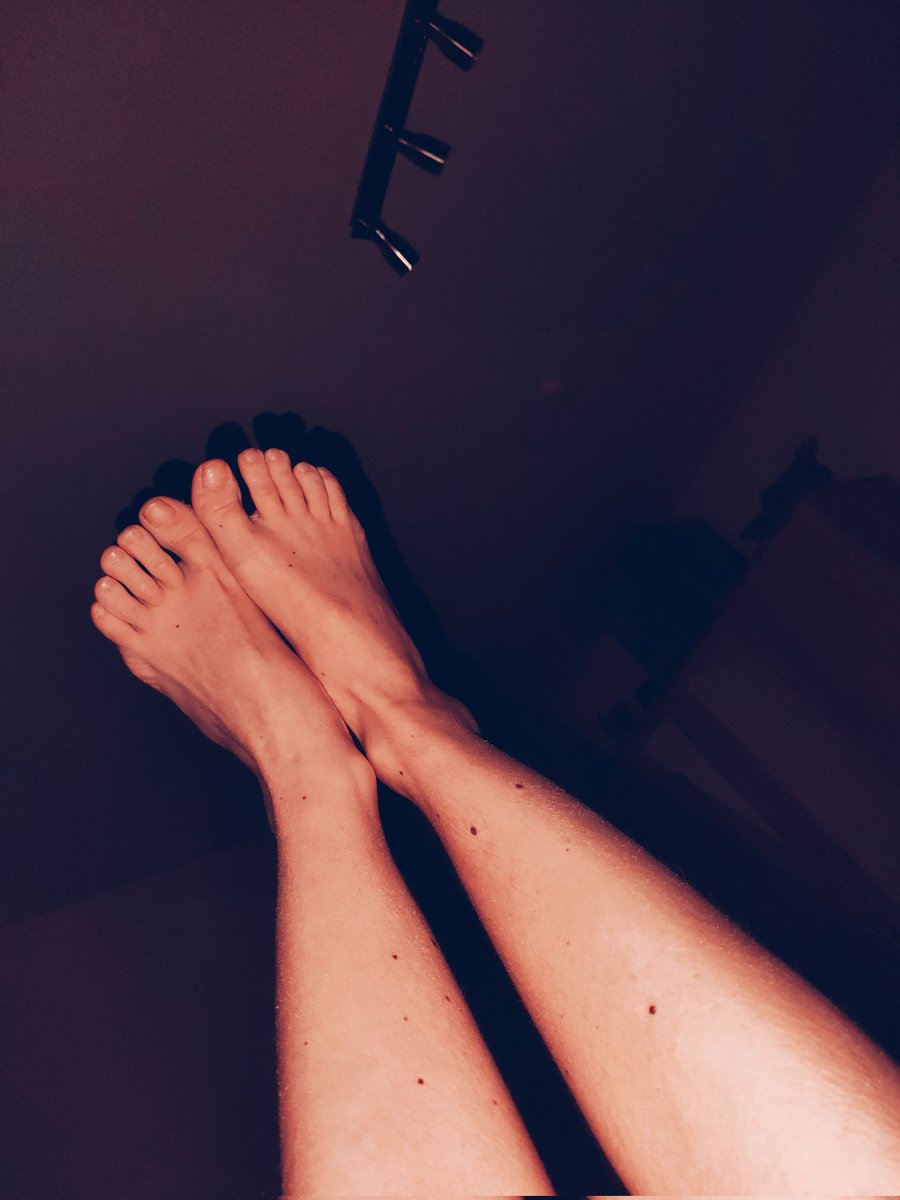 pusinkaxd's tweet photo. https://t.co/ZDCV09nhvG
40% discount 
@freerestraint38 @66conseQuence66 @Dommeworldd #feetpic #feetfethish #onlyfans #femdom #socks #model #love #animegirl #feetOF #feetworld #slave #PROMO #socken #cute #smelly #findom #Czech #nylonfetısh @bootymodelss @bootydadday @rt_findomfeet @rt_feet @LoveSockSniffin #feetfinder #feetpicsforsales
