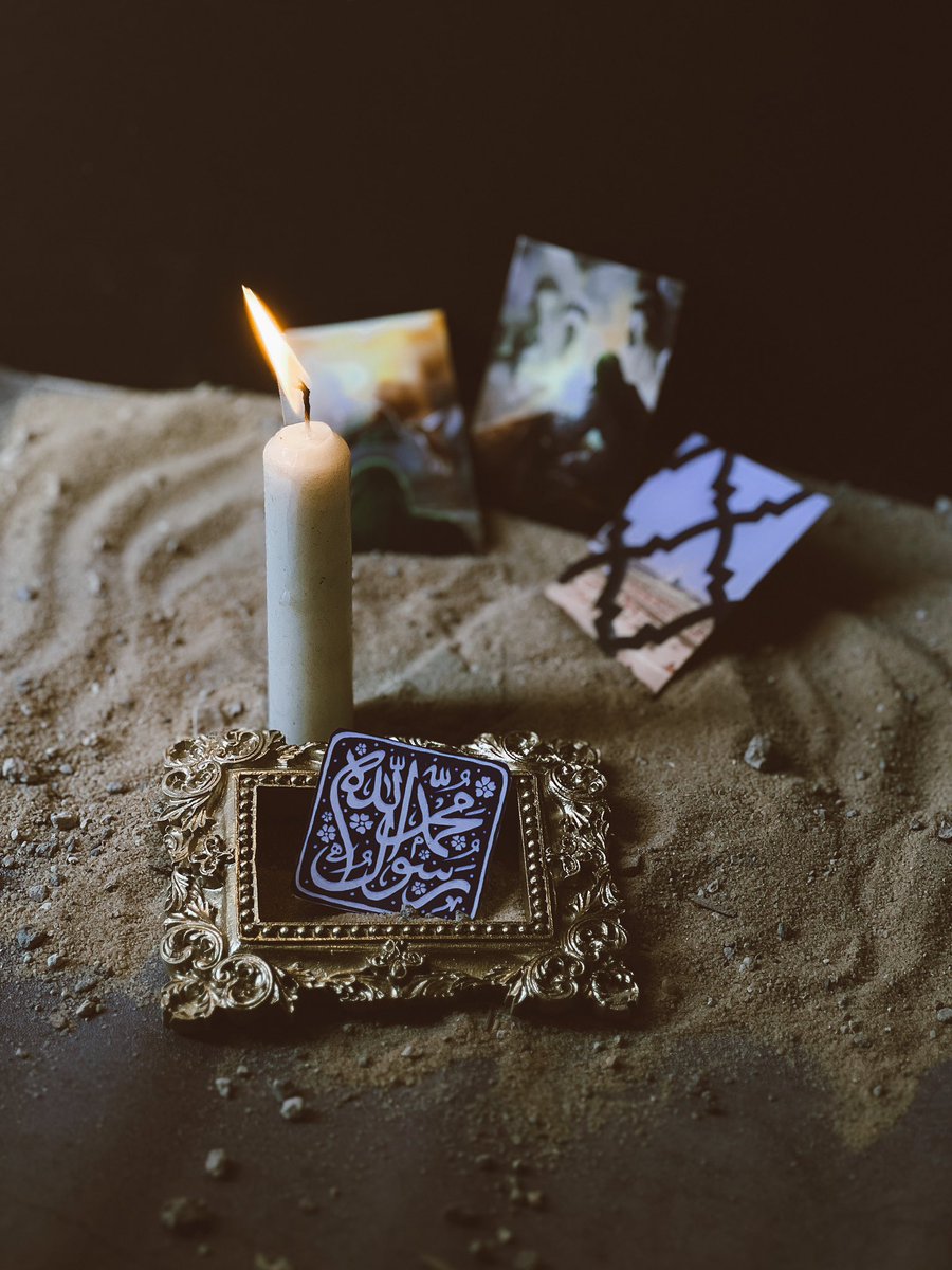 zh00oor's tweet photo. '

“ مِن تِرحل يموُت الصُبح
يا طه يا أول جَرح ..” 

#وامحمداه 
#استشهاد_الرسول 
#الرسول_الأعظم 
#أبا_الزهراء https://t.co/HGzy9j4Rtl