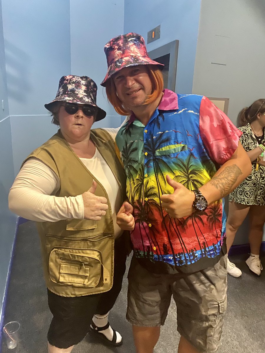cheekysarah1's tweet photo. @KathyBurke Had a fantastic weekend at Butlins 90s reloaded with our wonderful friend @Angel_Tattoo recreating Linda and Perry! 😂 https://t.co/8qM7ONpWmo