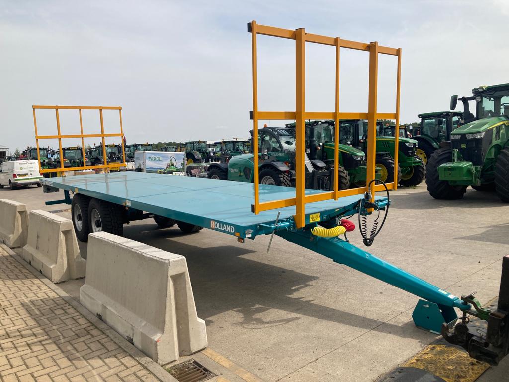FarolLtd's tweet image. The Rolland LSP9004 flat trailer is here waiting to help you with baling season. 🌾We currently have 2️⃣ in stock. Speak to our sales team for more information and part exchange inquiries. 

☎️ 01844 278843
💻 ow.ly/Tuqw50PJXAf

#FarolLtd #Rolland #Trailer