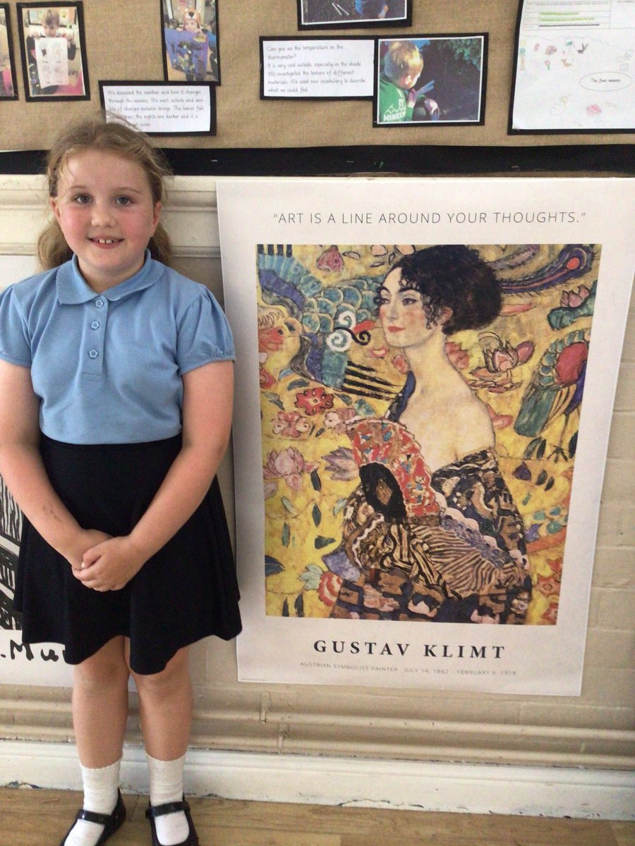 Y2YellowClass's tweet photo. Oh it’s just Yellow Class being total #CultureVultures and visiting the school art gallery 🖼 After looking at the variety of artwork on display, from renaissance to contemporary, we chose our favourite pieces and discussed what we liked about them 🧑‍🎨 #ArtCritics https://t.co/J5uNcith8M