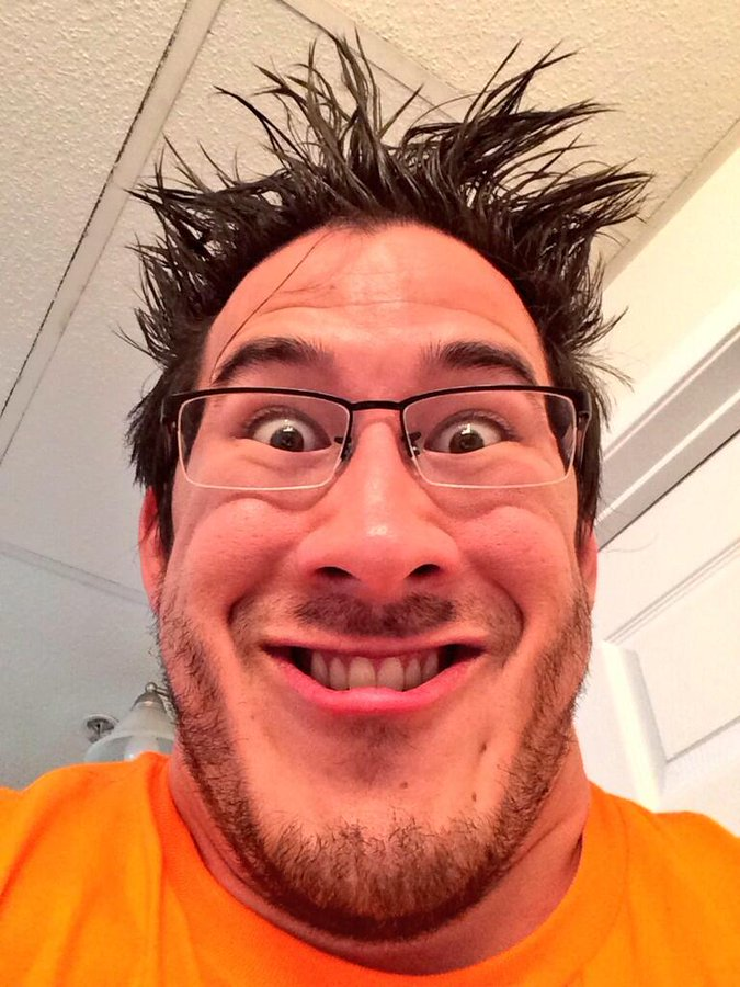 MagicalFishing's tweet photo. @LumpyTheCook the duality of mark https://t.co/KLOsJlthBT
