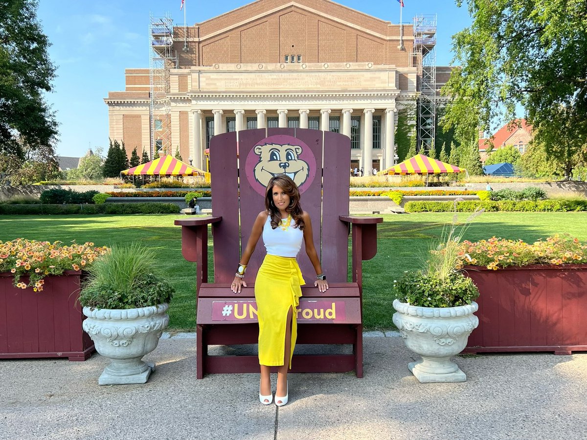 marisacanado's tweet photo. Amazing colleagues. Amazing campus. Amazing city.

And the possible start to the academic year. 

#UniversityofMinnesota #TransnationalMeeting #ProfessionalLearningCommunities https://t.co/Wc1FfgkDbG