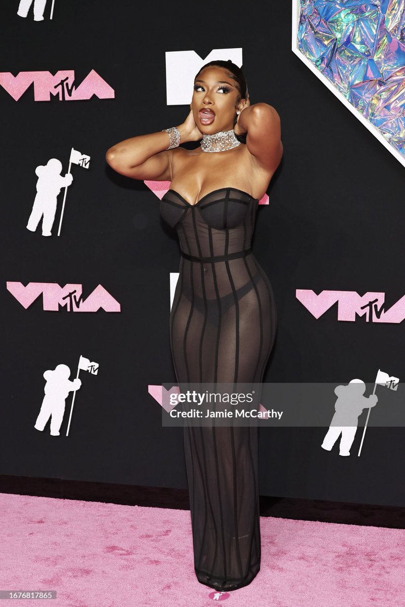 cardi_moneybag's tweet photo. What was said about Getty 📸 again? https://t.co/jmzCDda0xd