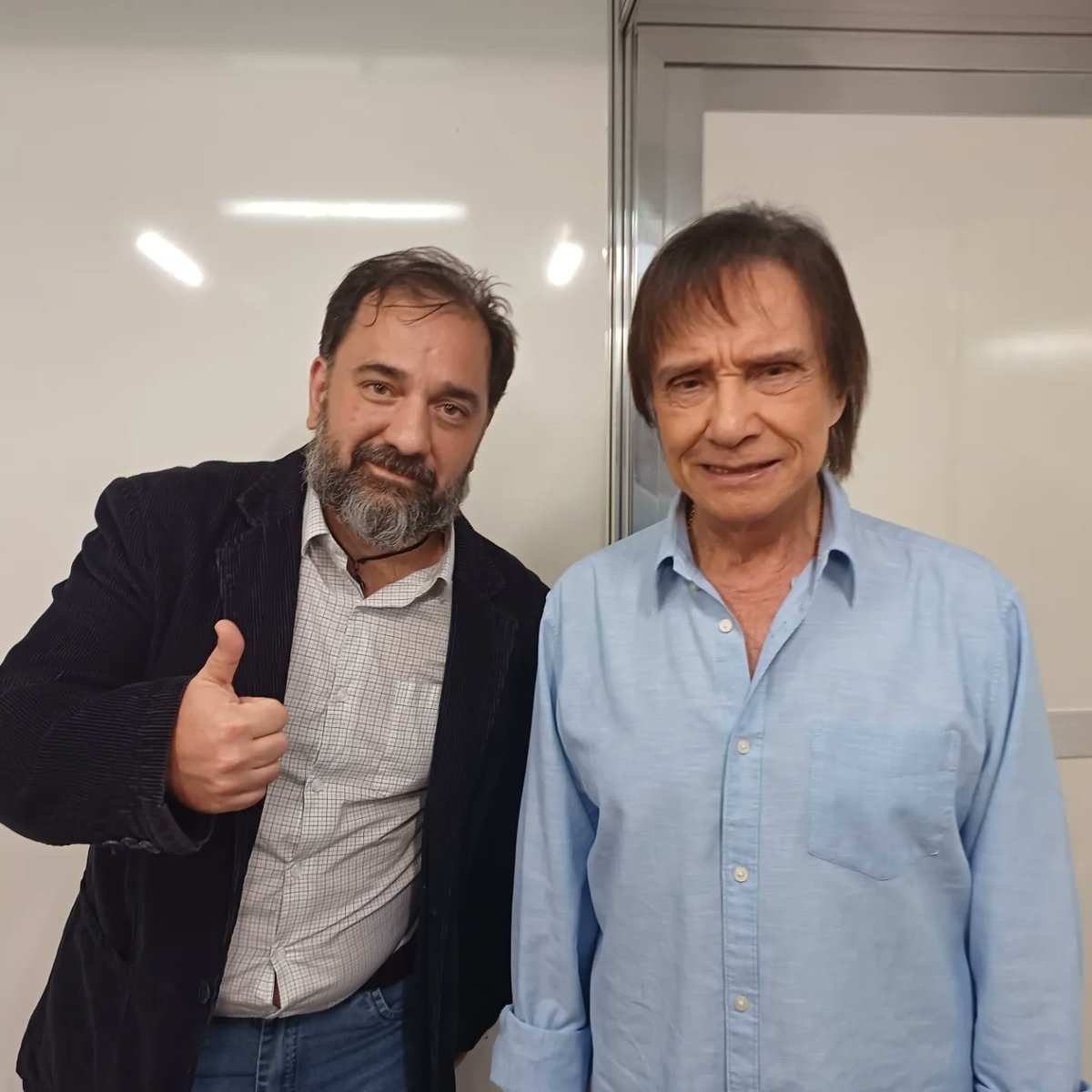 josemariohg's tweet photo. Ontem vivi uma grande noite, do aniversário de uma querida amiga, com muitas emoções. https://t.co/c0OHAVfvTN