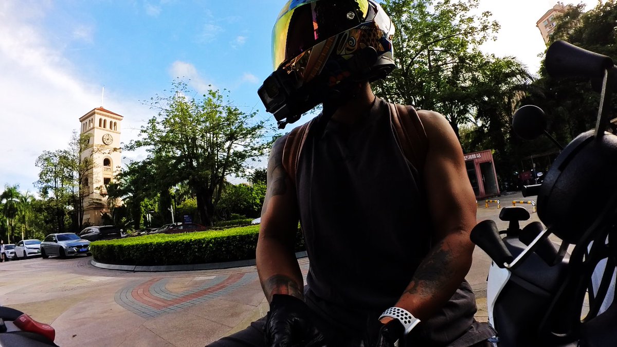 要说出片，还得是全盔和蓝天白云啊[害羞]