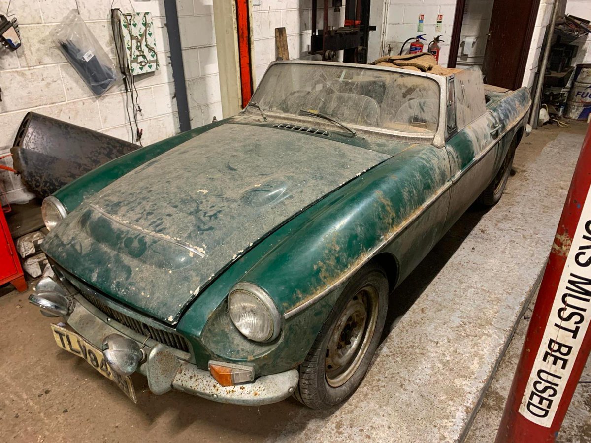 BarnFindsUK's tweet photo. Ad - 1969 MGC Roadster
On eBay here -->> https://t.co/Y7QdJ5YkG7
#1969MGC #Roadster #ClassicCar #eBayListing #ClassicCarLovers #IconicRides https://t.co/0NZa543cXe
