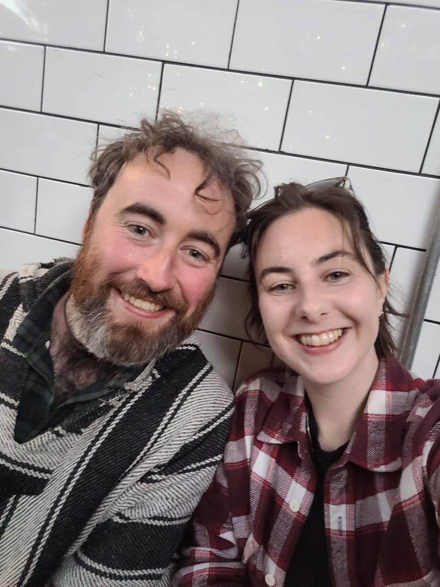 2 DAYS UNTIL ‘CAMOMILE’ IS RELEASED!

The day is nearly upon us, and we’re all smiles about our first ever single release! 😁
(This photo was actually taken right after we put in our pizza order at <a href="/BonoboD7/">Bonobo</a> )

Check our Linktree for Spotify pre-save and live EP Launch tickets!