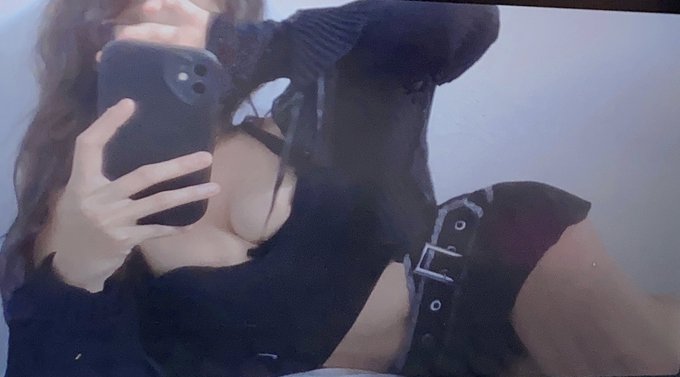 findommaya_'s tweet photo. i love draining little boys, dont make me wait

asianfindom findom femdom paypig joi sph cei sissy brat goddess paypig humanatm walletdrain finsub findomme gooner simp cashcow humiliation https://t.co/b7QDEIiYcu