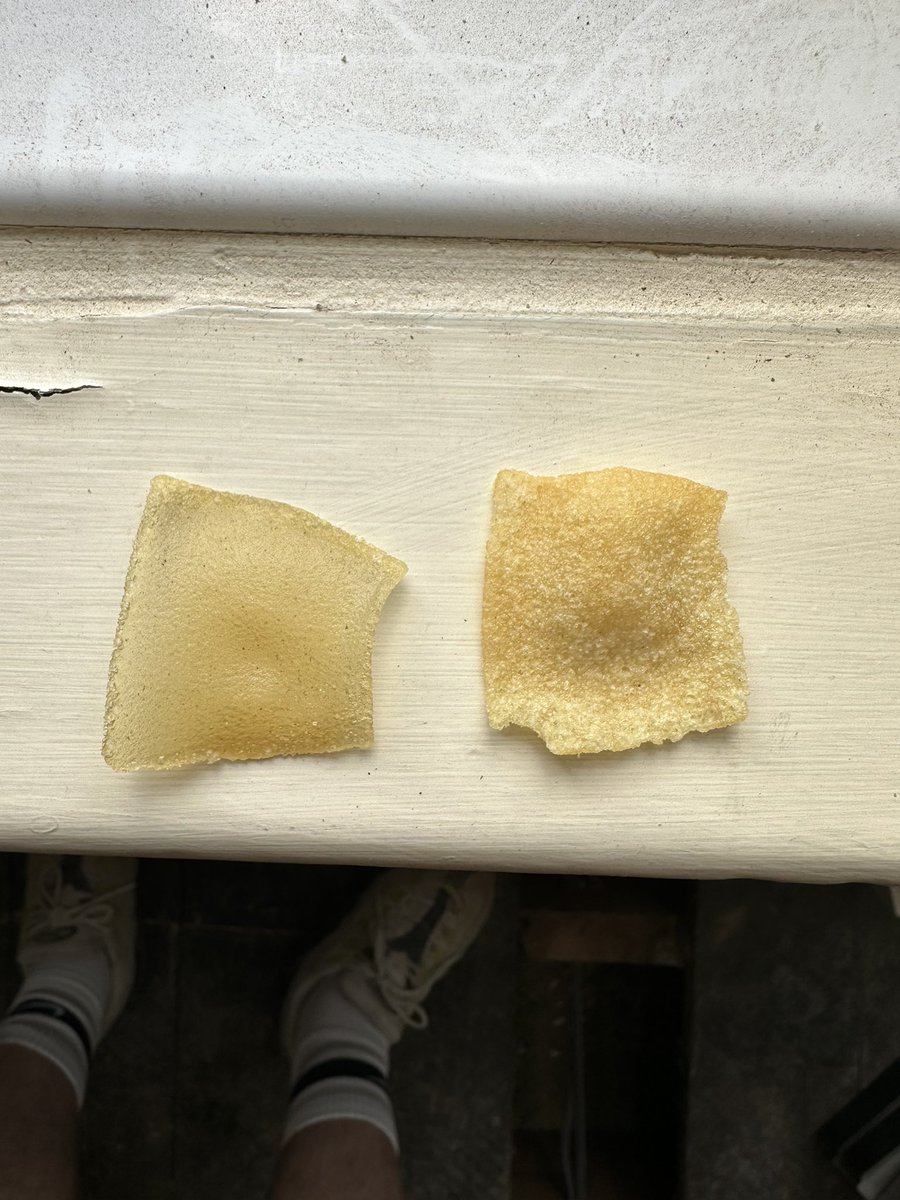 JoshFryer8's tweet photo. @walkers_crisps thanks for the uncooked crisps 😒 https://t.co/rJYFb0bwZp