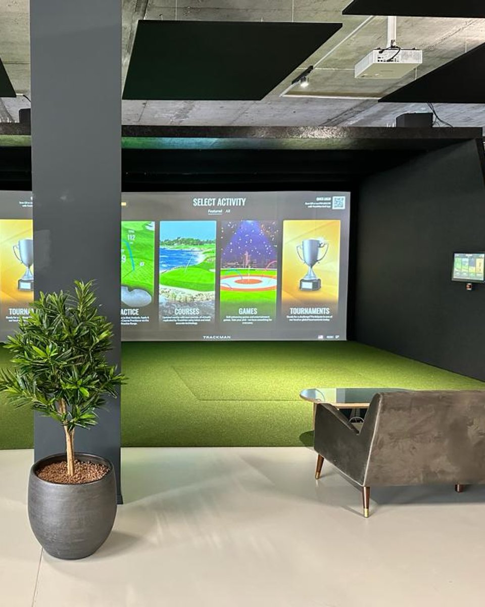 TrackmanGolf's tweet photo. π― Take a look at this indoor setup π€©
What do you think?
INGOLF in Zurich, Switzerland will unveil its new facility this Saturday, complete with four state-of-the-art TrackMan powered simulators! π§
#INGOLF #TrackManSimulator #IndoorGolf https://t.co/FXusj8VC01
