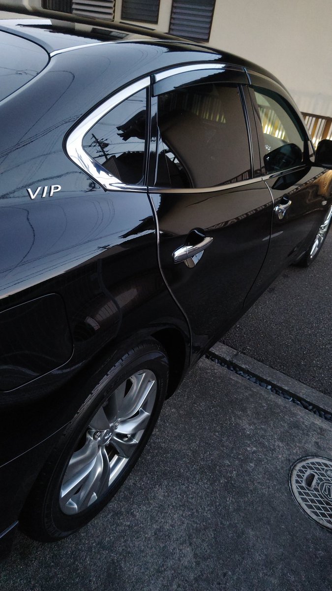 pearlmoon0092's tweet photo. 夕方洗車&コーティング✨
洗車の度にコーティングしてる🤭🤣
消費量ハンパないです😆
#洗車大好き
#PROUDIA #プラウディア
#三菱 #フーガ #フーガOEM https://t.co/N1cYcJXEbp